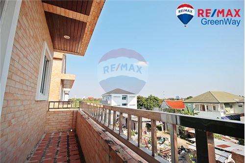 Phasi Charoen Condo single house for sale for rent secondhand